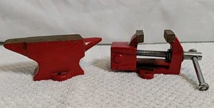 Miniatur gebrauchter unmarkierter Juwelier Amboss und kleiner funktionierender Hobby Schraubstock - Bild 1 von 18