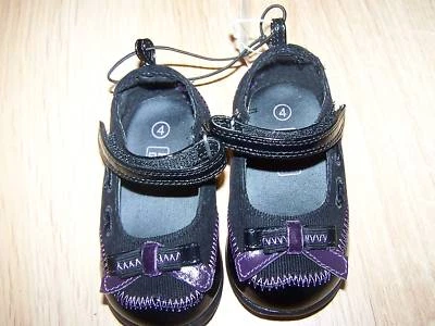Nuevos zapatos de vestir informales para bebés pequeños talla 5 descoloridos gloria negros púrpura Foto 1 de 2
