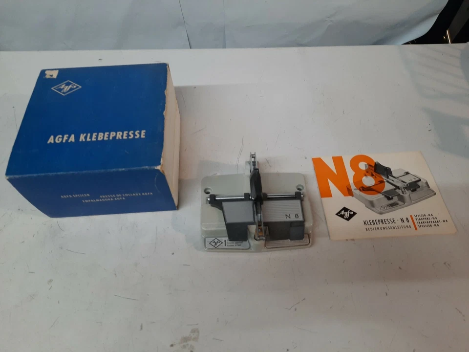 Agfa Klebepresse N8 Splicer Vintage Made in Germany Original Packaging  - Image 1 of 4