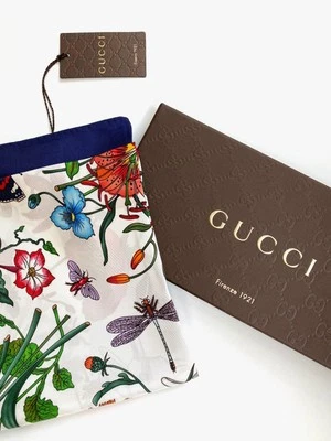 New Gucci Scarf with Gift Box Flora Print Multicolor Blue Border Silk Wrap - Image 1 of 4
