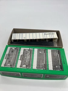 Bowser HO - 53' RoadRailer Plate Wall Triple Crown 463923- 55501 - Picture 1 of 5