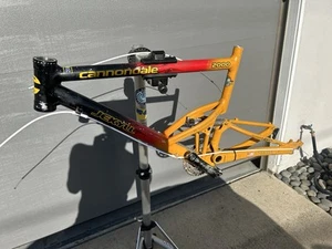 Cannondale Jekyll 2000 Size Large With Rear Shock - Picture 1 of 12