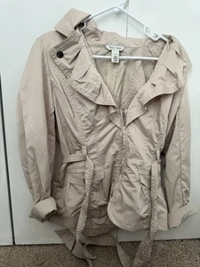 White House Black Market Rain Jacket Size 14 Tan Belted Zip Front Ruffled - Picture 1 of 3