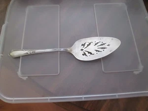 Vintage Wm A Rogers A1 Plus Silver Plate DESSERT/CAKE/PIE SERVER Oneida Ltd 9½" - Picture 1 of 7