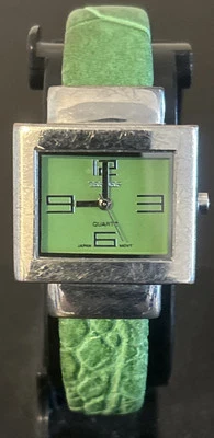 Reloj de Cuarzo Bijoux Terner K-4746 Sin Níquel Batería Nueva Verde y Plata Foto 1 de 4