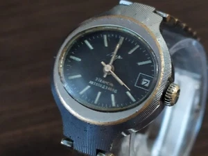Watches Soviet automatic Vintage WATCHES Women's Luch Mechanical USSR - Picture 1 of 23