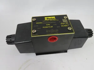 Parker D3W004CNYC4 Directional Control Valve 120V/60Hz 0.79A 1500/3000 PSI USED - Picture 1 of 2