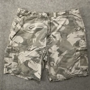 Wrangler Cargo Shorts Size 42 Green Mens Camouflage Utility Outdoors Casual - Picture 1 of 7