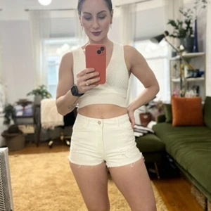 Topshop Moto Hallie weiß Distressed Denim Shorts Gr. 4 - Bild 1 von 6