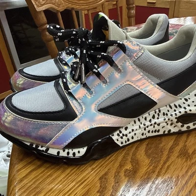 Steve Madden Cliff Star Barra con suela de plataforma irrescente blanco y negro 7,5 Foto 1 de 4