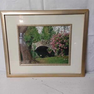 Hermoso cuadro de agua de la naturaleza arte de pared decoración-puente de roca, patos, árbol en flor - Imagen 1 de 5