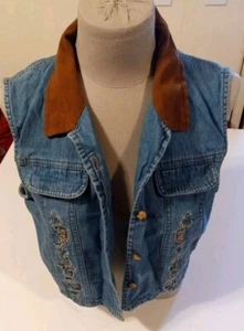 Vintage Capacity Embroidered Sleeveless Collared Jean Vest Petite Large Nice! - Picture 1 of 6