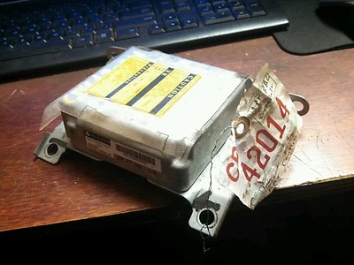 Módulo de control de bolsa de aire Subaru Legacy Outback 2000 Foto 1 de 2