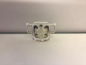 Royal Crown Derby Mini Loving Cup - Picture 1 of 5