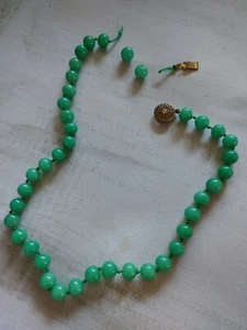 Collana vintage verde Pechino vetro finta giada perline annodate RIPARAZIONE ROTTA AS-IS - Foto 1 di 7