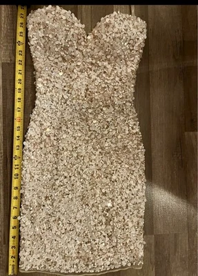 Vestido Cassandra Stone con cuentas lentejuelas grapas. Núcleo Roger Rabbit talla 4 Foto 1 de 3