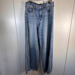 NWT American Eagle Ultra Wide Leg Jeans Dreamy Drape Super High Rise Size 8 - Picture 1 of 7