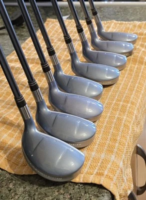 Ladies Beginners  Maxfli 4-SW IRS Iron Replacement System  Golf Club Set - Image 1 of 4