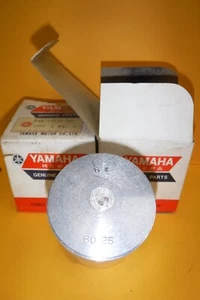 YAMAHA GP338 846-11635-00-00 FIRST OVER PISTON SET NOS 2 QTY VINTAGE OEM - Picture 1 of 2
