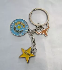 TEXAS Metal Key Chain with 3 Charms * Round Token * Star * Longhorn * Keychain - Picture 1 of 10