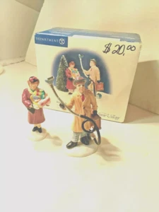 DEPT. 56 NEW SNOW VILLAGE NEW DOOR TO DOOR SALES #55137 DV95 - Picture 1 of 6