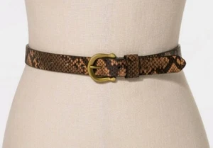 Women’s Brass Toned Horseshoe Buckle Exotic Coral Faux Leather Belt  XXL - Picture 1 of 2