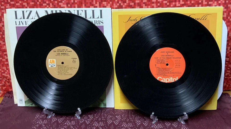 1972-1973 Liza Minelli “Live At Olympia/Liva At London” A&M-Capitol 2~LP (EX) - Image 1 of 4