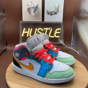 Jordan 1 Mid SE Multicolor (GS) Talla 4.5Y - Imagen 1 de 11
