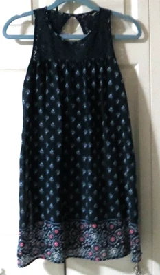 Vestido de festa feminino Abercrombie infantil azul marinho floral renda corrida costas tamanho L/14 - Imagem 1 de 4