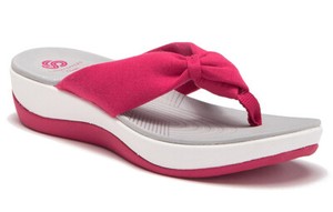 clarks women's phebe pearl thong sandals