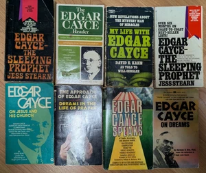 VTG Edgar Cayce 8 Book Lot Sleeping Prophet On Dreams Speaks Jesus Clairvoyant - Imagen 1 de 2