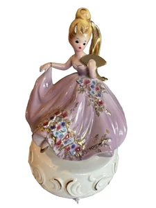 Josef Original, Dama con Caja de Música Abanico Dorado... Toca Vals Aniversario... Dulce - Imagen 1 de 11