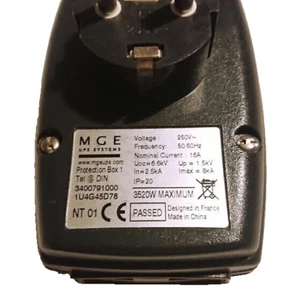 MGE UPS SYSTEMS PROTECTION BOX1 250V-50-60HZ 16A - Foto 1 di 1