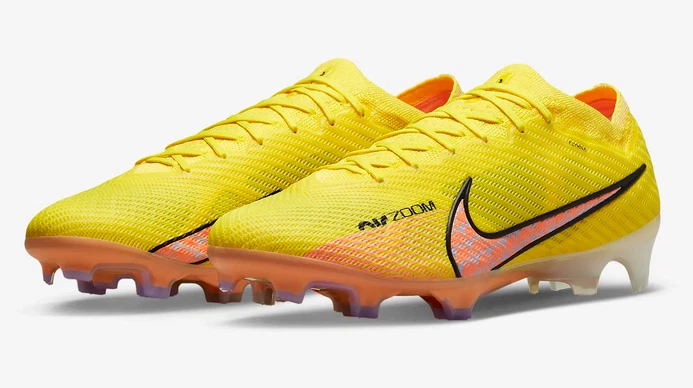 Preços baixos em Nike Zoom Mercurial Vapor 15 Elite FG Lucent Pack