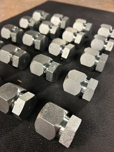 40 PC -12 (3/4”) HYDRAULIC JIC CAPS AND PLUGS (20 Pairs) WHOLESALE LOT! - Picture 1 of 4