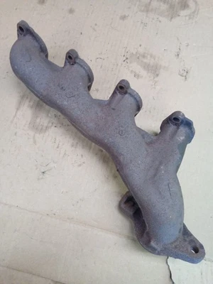 Colector de escape izquierdo Ford Thunderbird 96-97 4,6 Cougar Mustang Foto 1 de 4