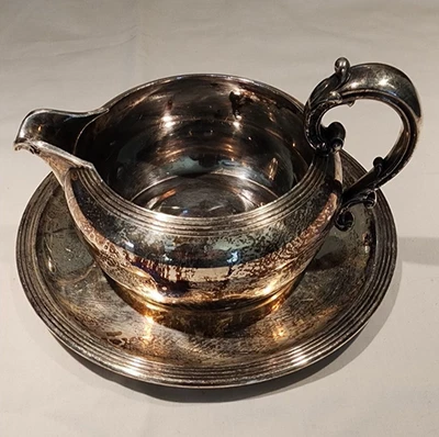 Barco de molho vintage Reed & Barton Silverplate molho com placa inferior 100 - Imagem 1 de 4