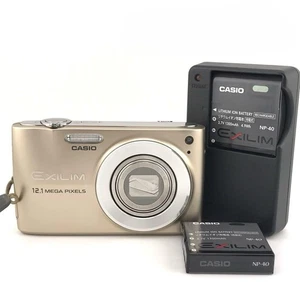 Excellent CASIO EXILIM EX-Z400 12.1MP Gold Compact Digital Camera Used Japan - Picture 1 of 24