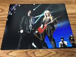 Foto autografiada de Orianthi Panagaris 8x10 de Michael Jackson Alice Cooper  - Imagen 1 de 2