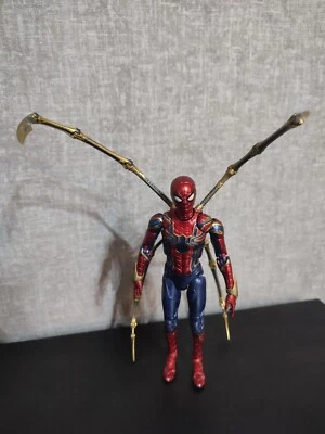 Mafex No. 081 Spider-Man Far From Home Iron Spider-Man - Bild 1 von 3