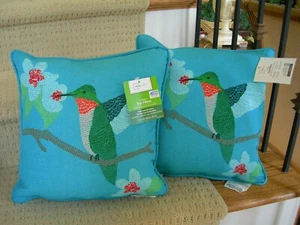 Pair Indoor or Outdoor Teal With Hummingbird and Floral Motif Poly Throw Pillows - Picture 1 of 8