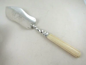 Antique FRENCH SILVER SERVER Hallmarked for 1840 - Picture 1 of 7