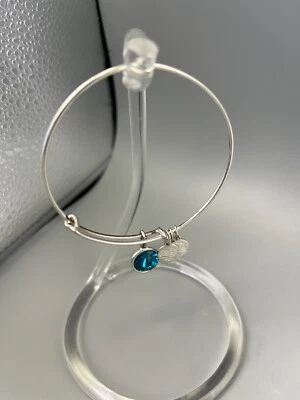Pulsera ajustable deslizable Alex and Ani con dijes de vidrio redondos azules brillantes Foto 1 de 4