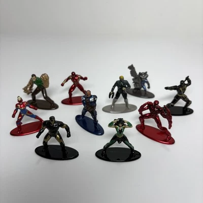 Lot of 10 Jada Toys Nano Metalfigs Marvel 100% Die-Cast Metal 1.75" Mini Figure - Image 1 of 4