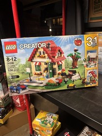 LEGO Changing Seasons 31038 CREATOR 3 in 1 536 Pieces includes Light Brick 