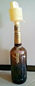 Botella y bomba vacía de vidrio de 1 galón de whisky Seagram's 7 Crown de 18,5" grande - Imagen 1 de 9