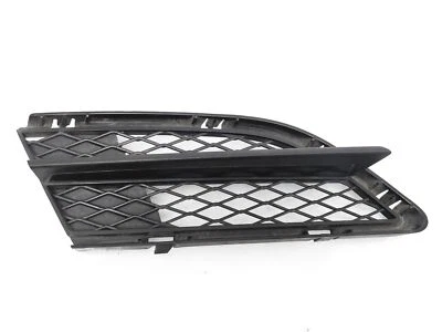 Parrilla antiniebla lateral del pasajero delantero BMW 328I 2009-2011 51-11-7-198-902 *Negro Foto 1 de 4