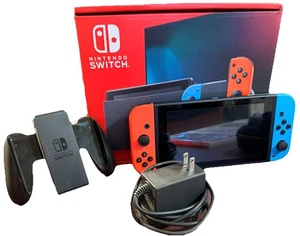 Consola Nintendo Switch HAC-001(-01) con Estuche y Accesorios - Imagen 1 de 9