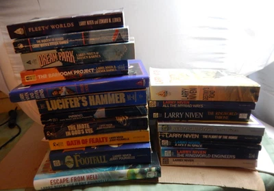 Vintage Larry Niven (& Others) Paperback & HCDJ Books LOT OF 19 Sci Fi Fiction Foto 1 de 4