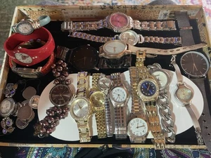 18 Watches Repair Blair Visage Cold water Creek Geneva Accutime Folio GNW + BB14 - Picture 1 of 14